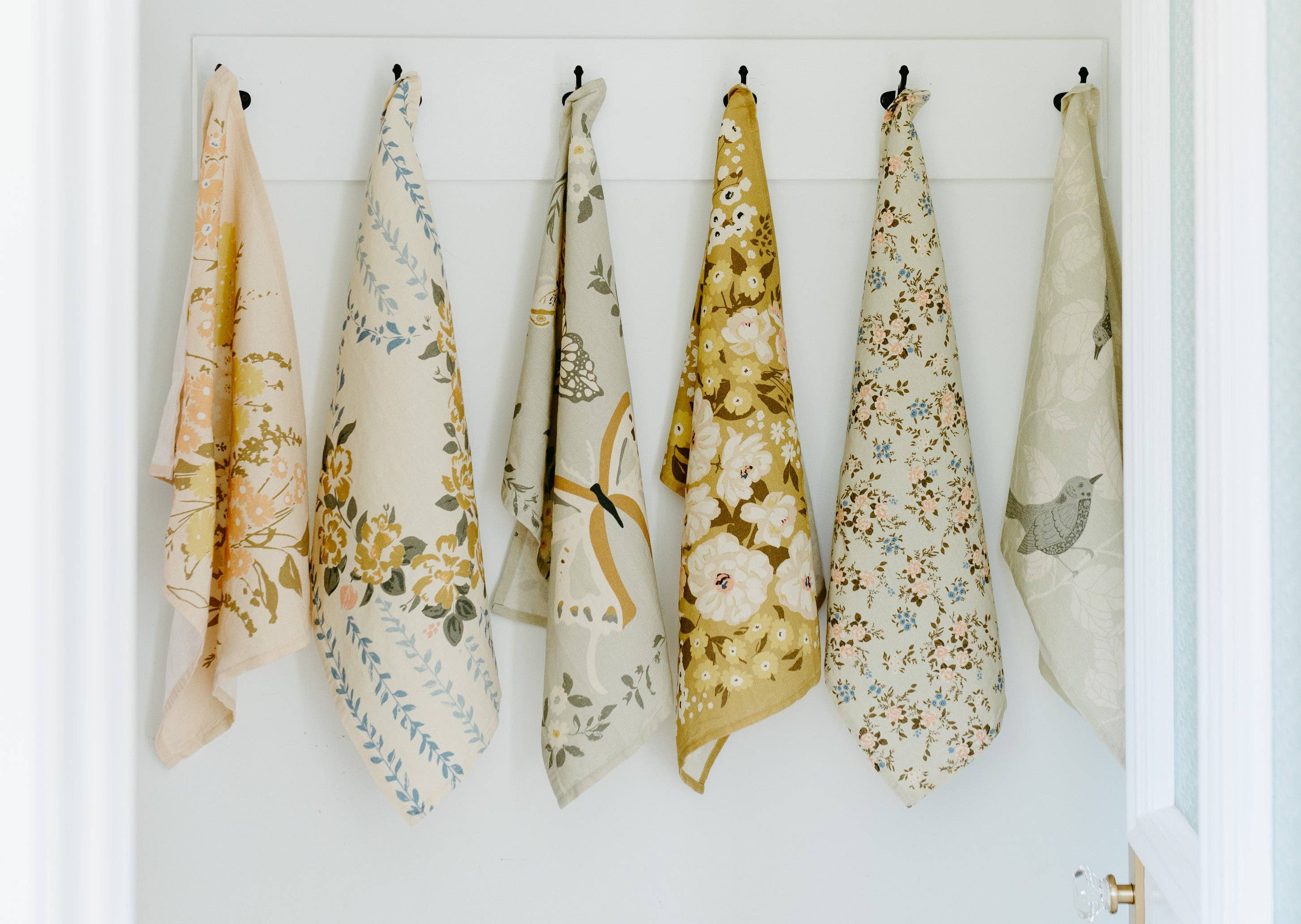 Homebody Cotton Linen Tea Towel | Green Ditsy Floral